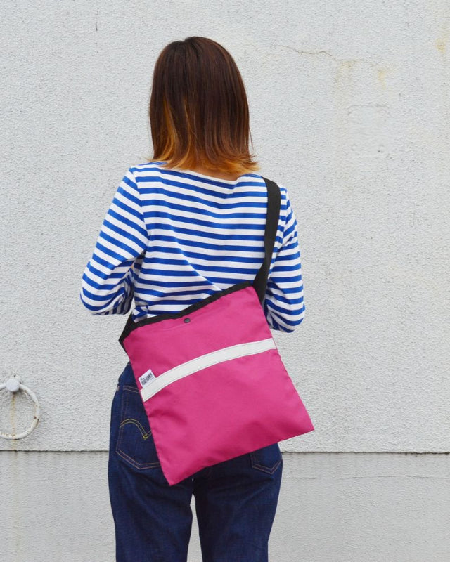 【バーンストア】ROAD RUNNER BAGS Musetteスリングバッグ