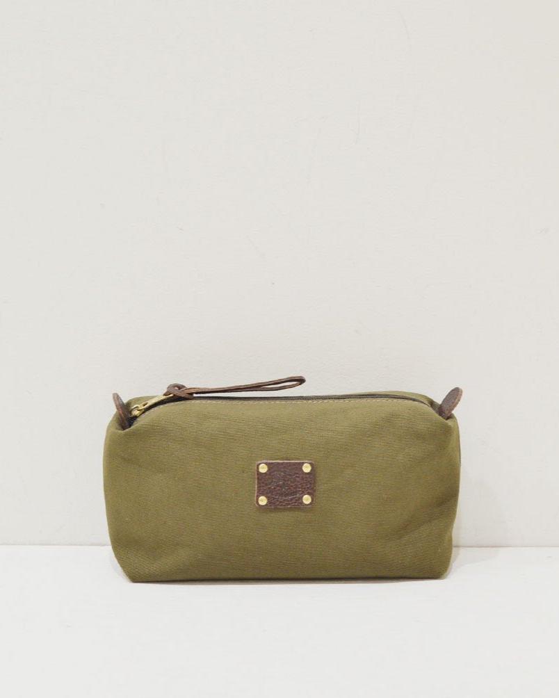 【イルビゾンテ】キャンバスポーチ(大) 5442300322 / 5442300422