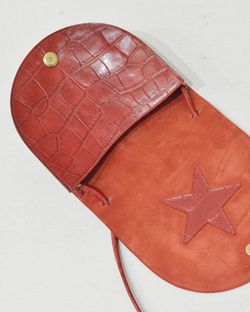 【イルビゾンテ】クロコエンボスドレザー クロスボディバッグ 54202307711