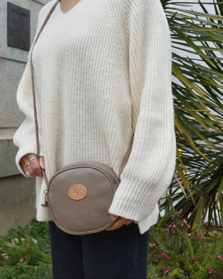 【イルビゾンテ】クロスボディバッグ 54212300210