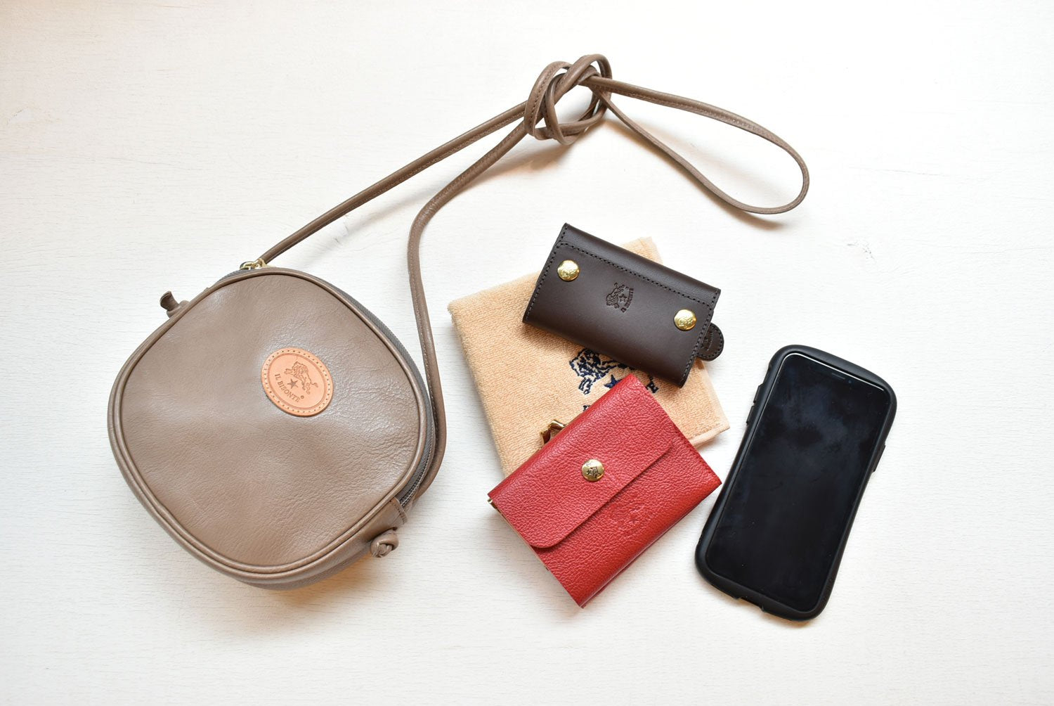 【イルビゾンテ】クロスボディバッグ 54212300210