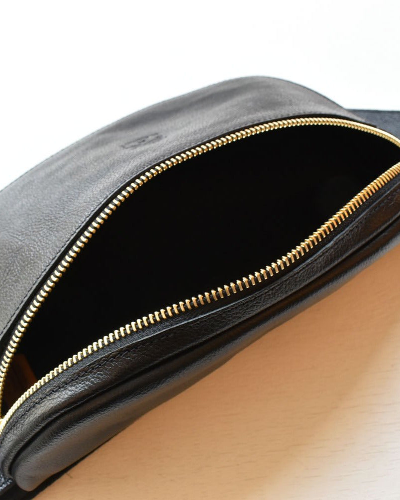 【イルビゾンテ】バムバッグ 54222300911