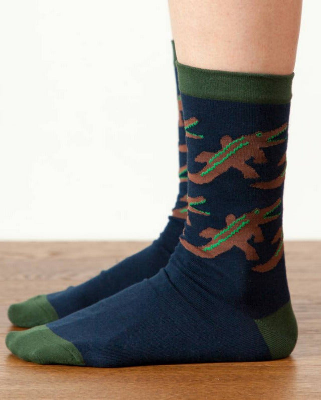 WARMGREY TAIL(ウォームグレーテール)/ CROCODILE SOCKS - NAVY【バーンストア】