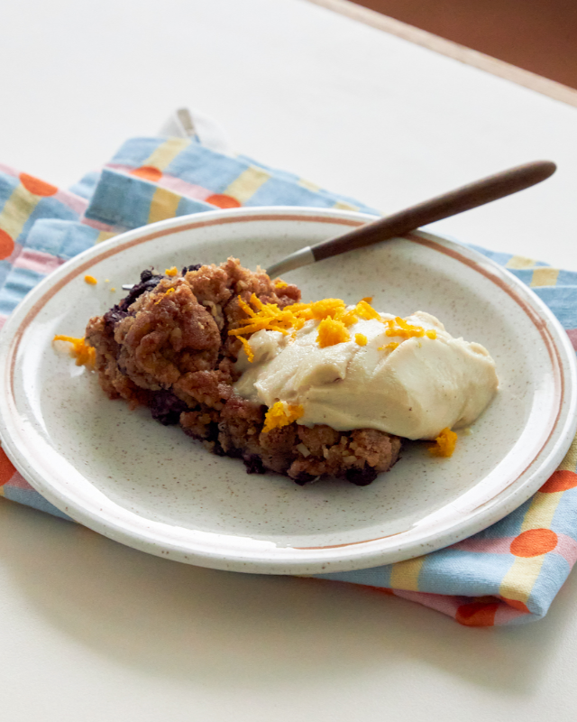 【バーンストア】WARMGREY TAIL / DOT CHECK KITCHEN CLOTH -STRAWBERRY ON LIGHT BLUE キッチンクロス