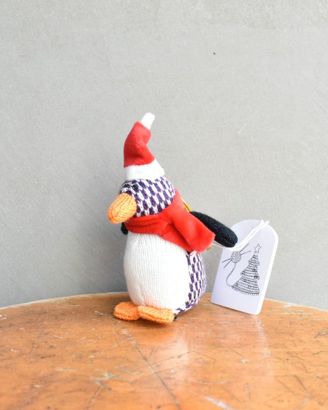【バーンストア】Best Years / Penguin Christmas Ornament