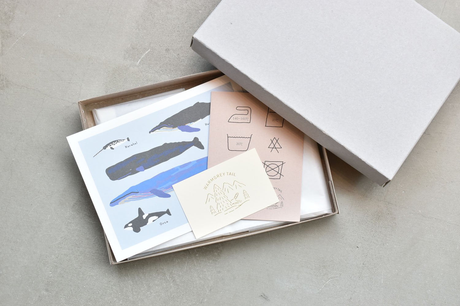 【バーンストア】WARMGREY TAIL / WHALES SMALL FABRIC