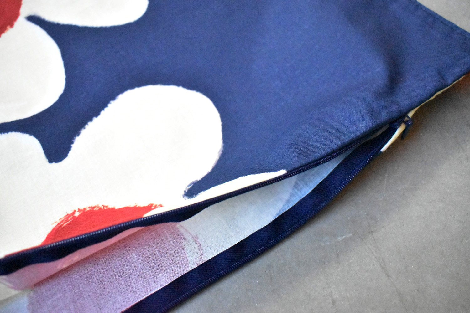 【バーンストア】Nukit / holliday bloom full ピローケース