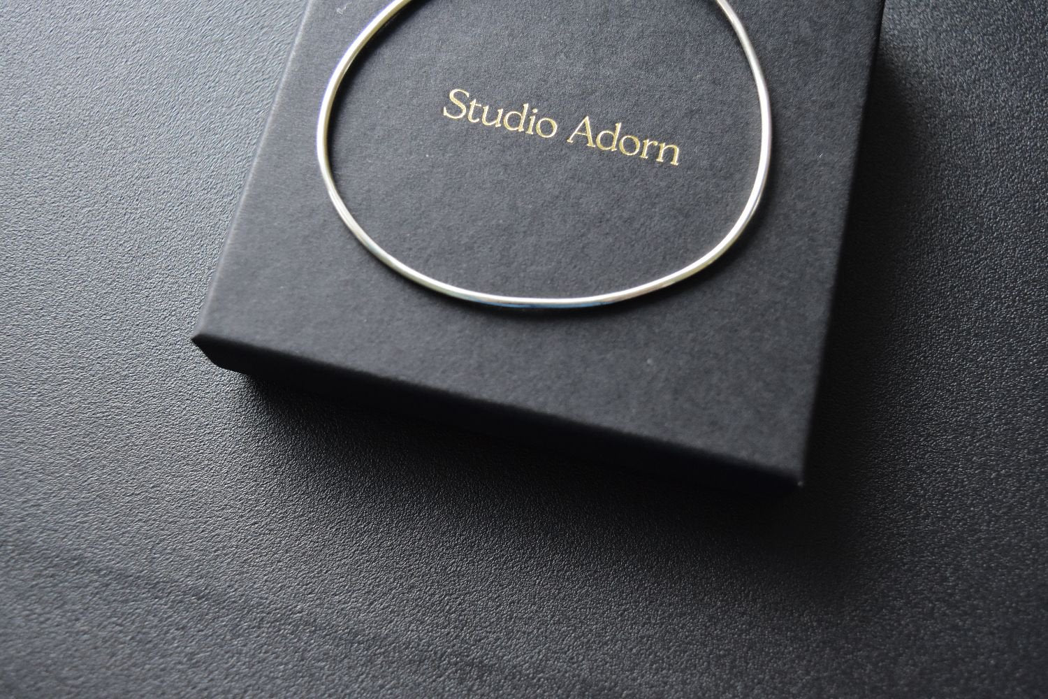 【バーンストア】 studio adorn / Organic Shaped Bangle バングル