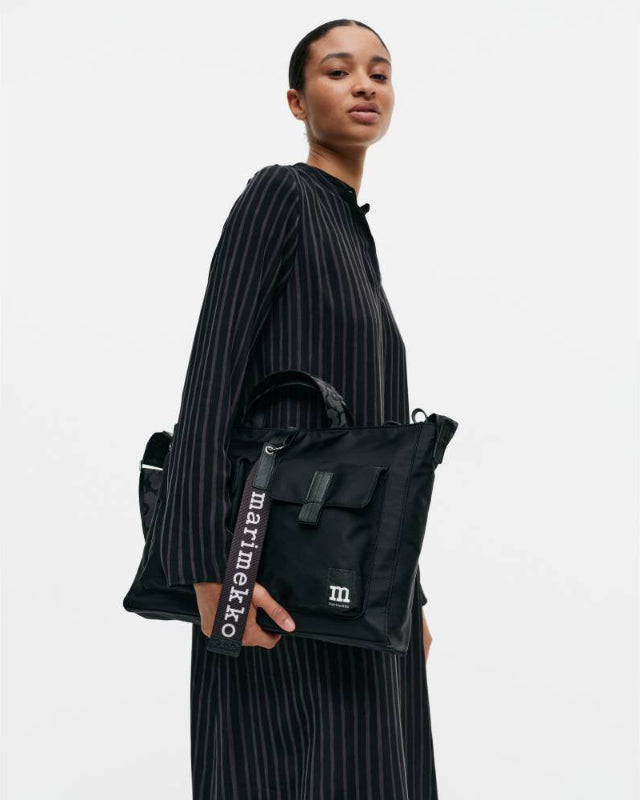 【マリメッコ】Everything Messenger Solid ショルダーバッグ 52239292327