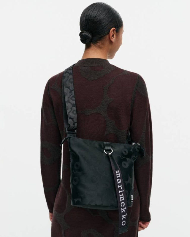 【マリメッコ】Carry All Unikko ショルダーバッグ 52239292227
