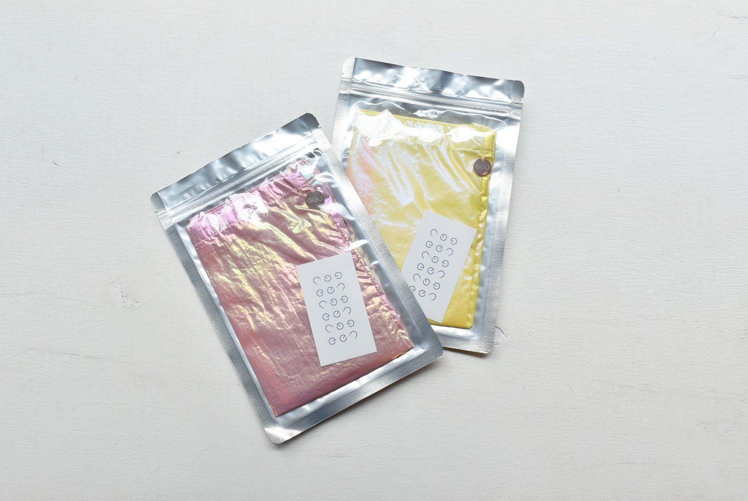 【バーンストア】GGU mini hologram shoulder bag