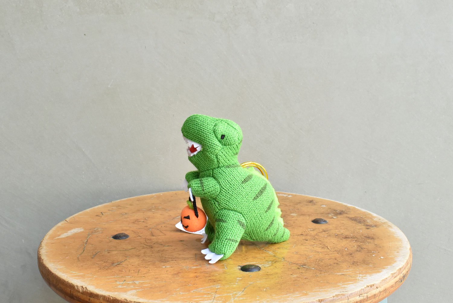 【バーンストア】Best Years /T Rex with Pumpkin Happy Halloween Decoration