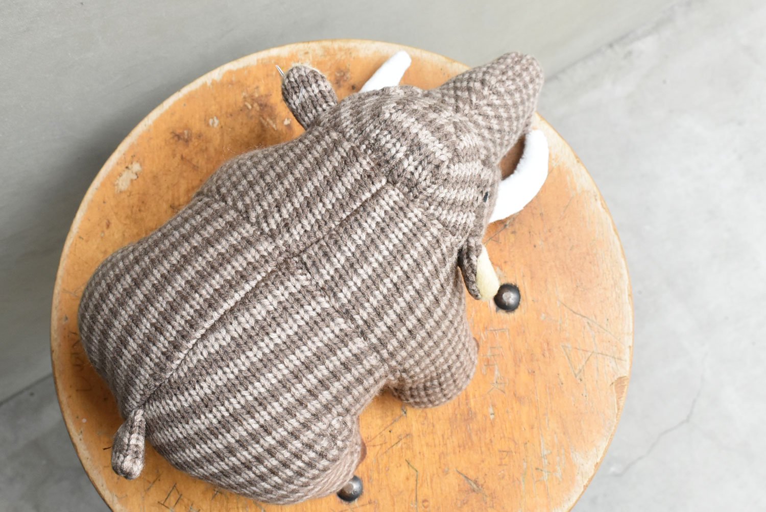 【バーンストア】Best Years / Knitted Woolly Mammoth chunky knit