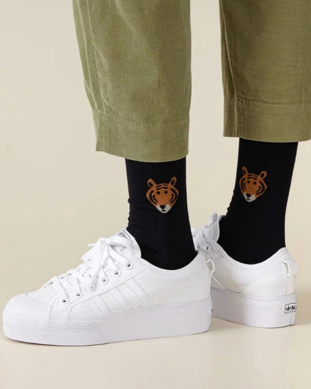 【バーンストア】WARMGREY TAIL / MEET TIGER SOCKS