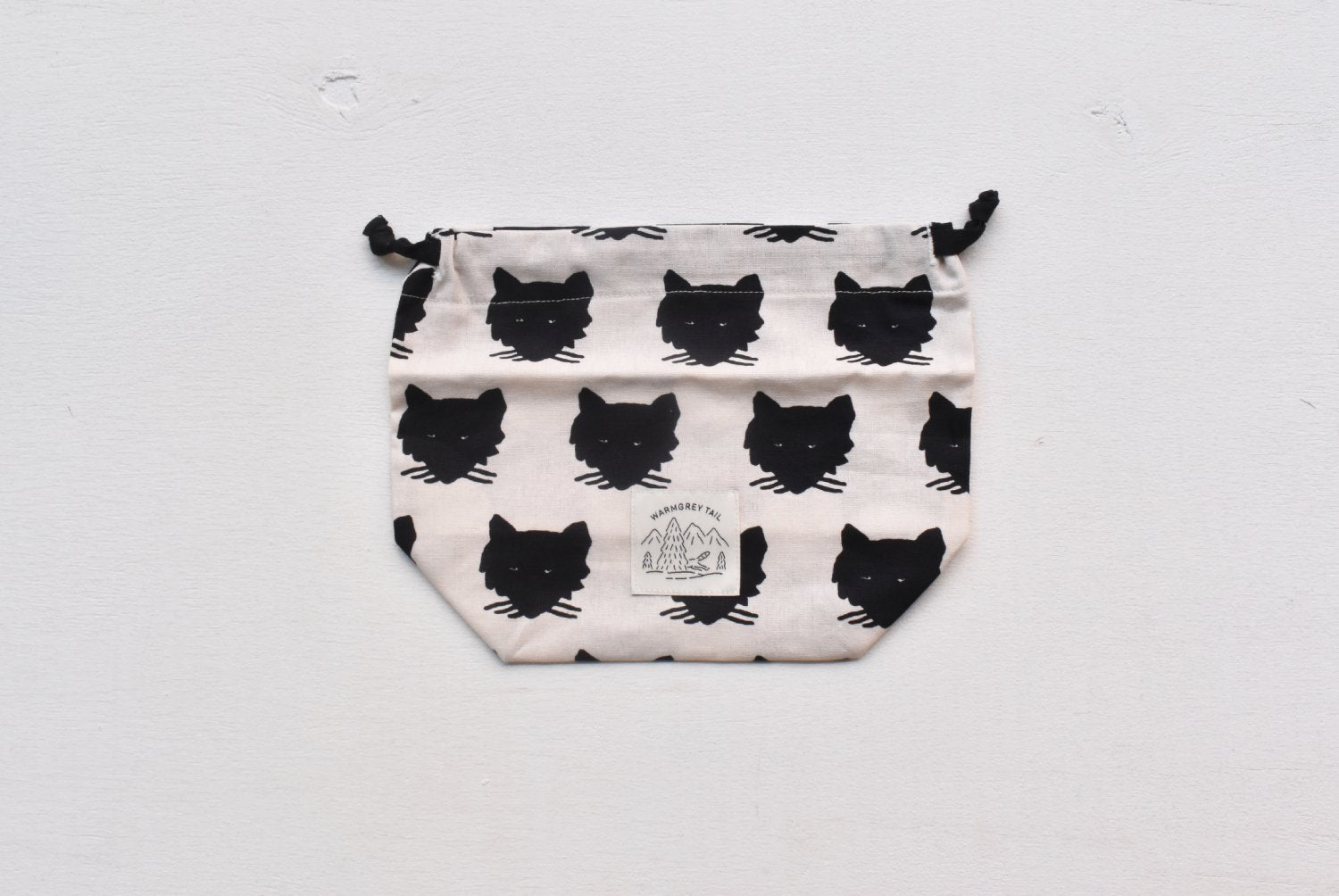 【バーンストア】WARMGREY TAIL / WOLF STRING POUCH - BLACK ON IVORY