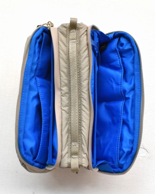 topologie / Bottle Sacoche Medium 【バッグ単体】(Taupe/Puffer)