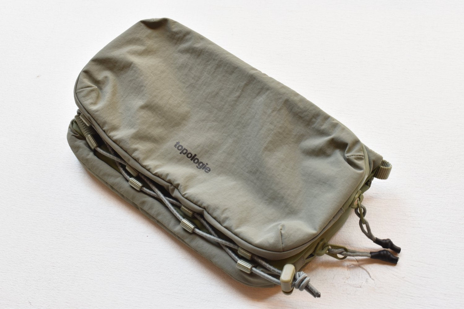 topologie / Bottle Sacoche ボトルサコッシュ【バッグ単体】 Moss (Papery)