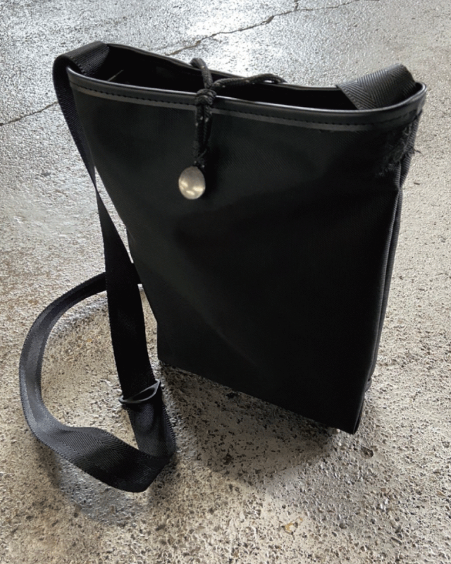 【バーンストア】 LIVERAL / Naki【S】Super water repellent