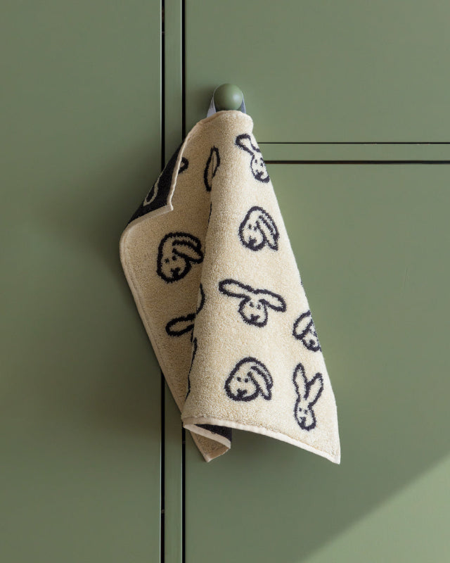 【バーンストア】WARMGREY TAIL / BUNNY BUNNY HAND TOWEL - CREAM