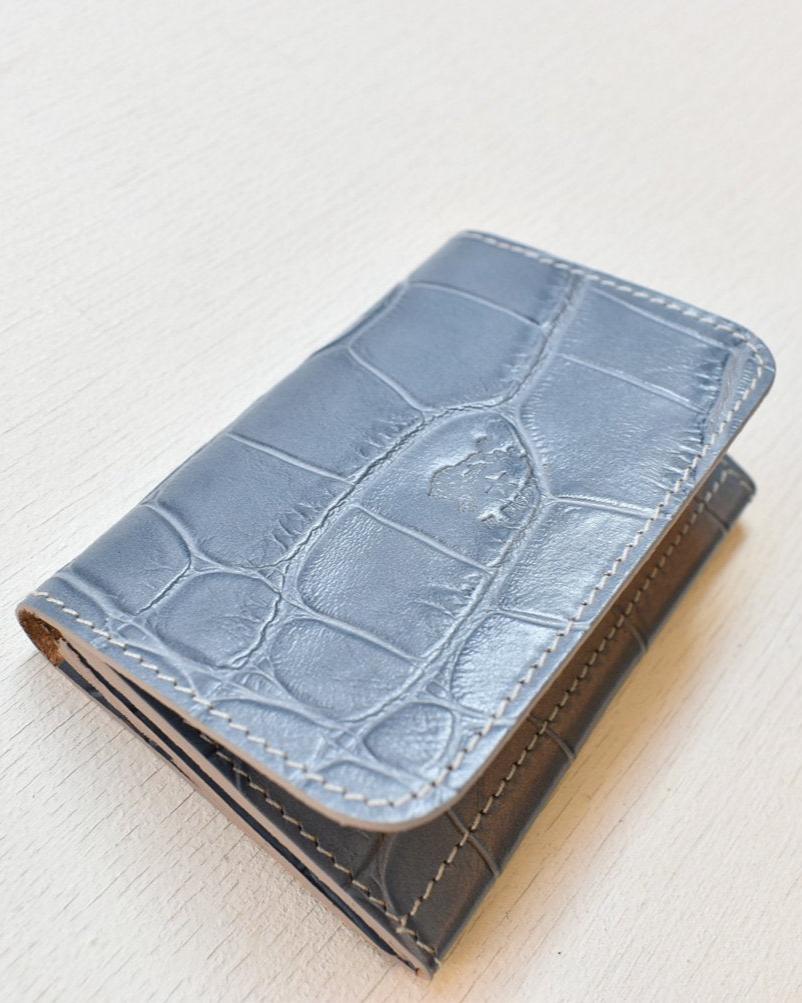 【イルビゾンテ】 クロコエンボスドレザー カードケース 5402305593