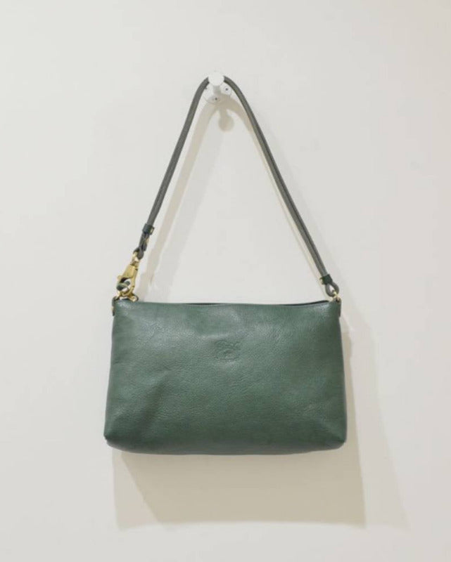 【イルビゾンテ】ショルダーバッグ 5442302211