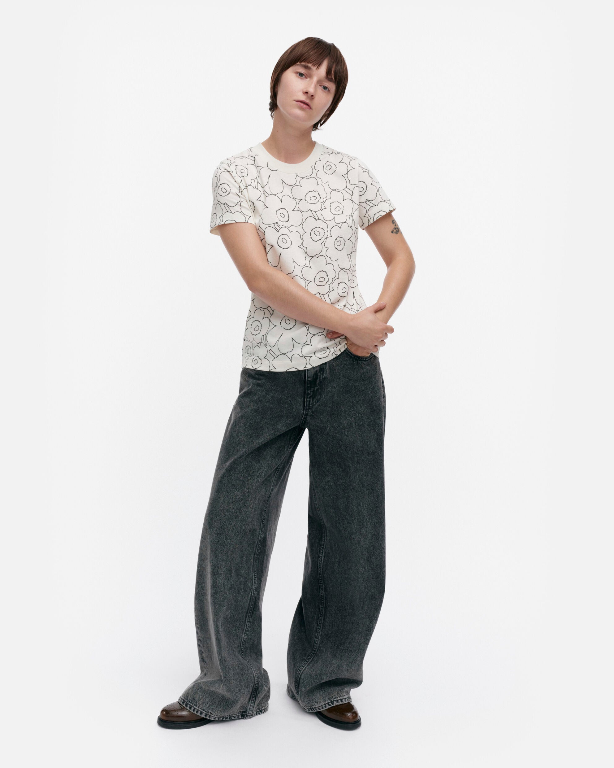 【マリメッコ】Heleys Piirto Unikko Tシャツ 52259194663