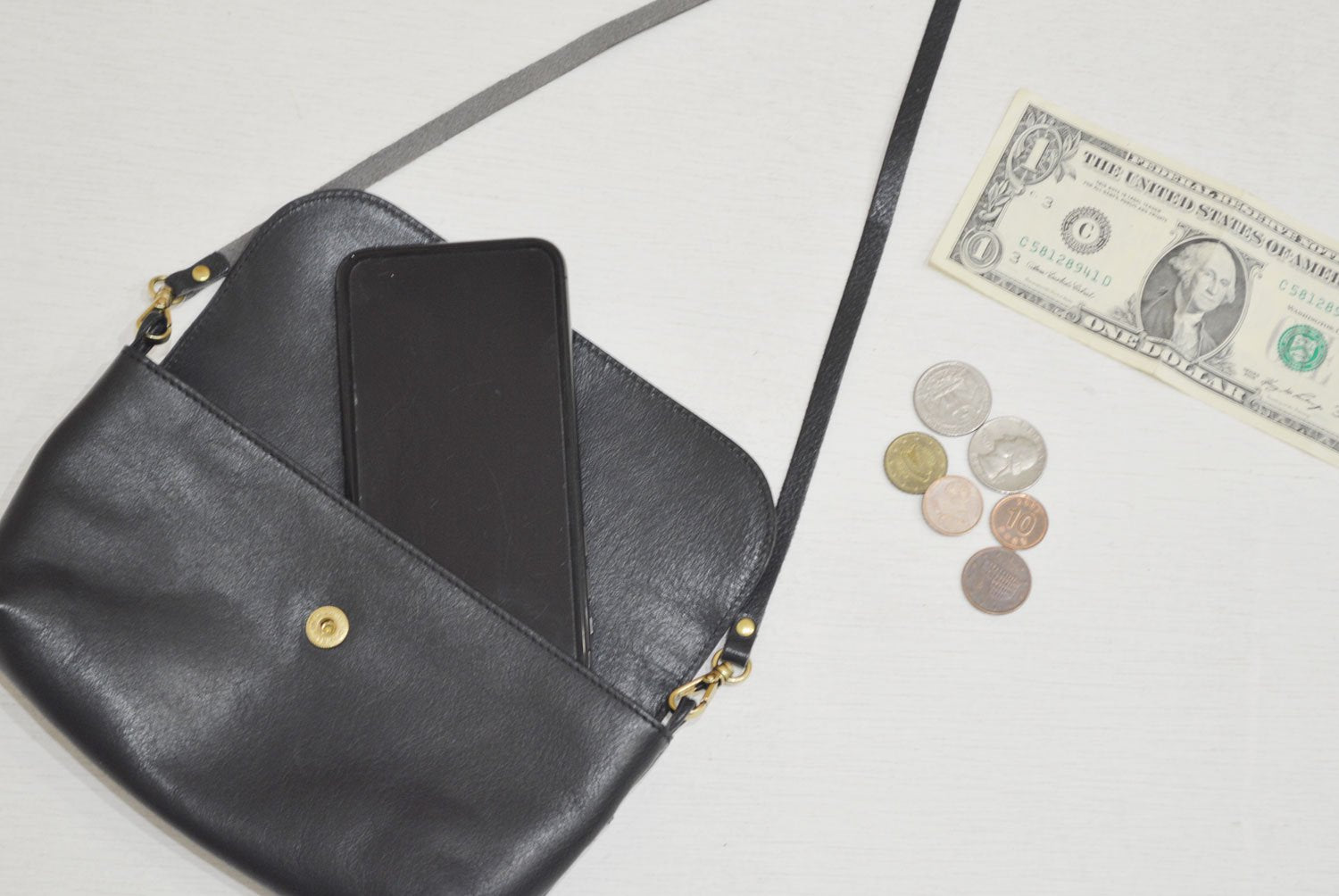 【イルビゾンテ】クロスボディバッグ 5422305510