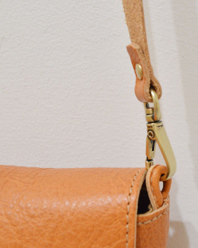 【イルビゾンテ】クロスボディバッグ 5422305510