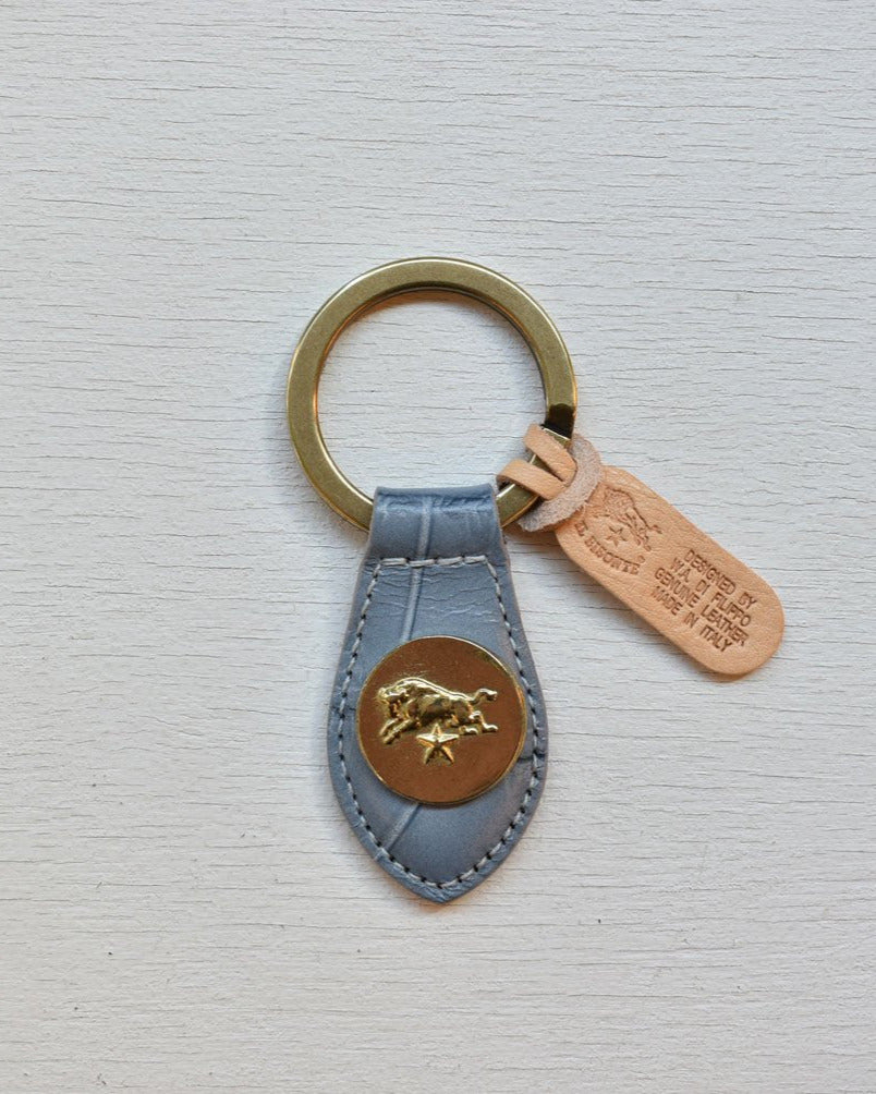 【イルビゾンテ】クロコエンボスドレザー キーホルダー 5432409250