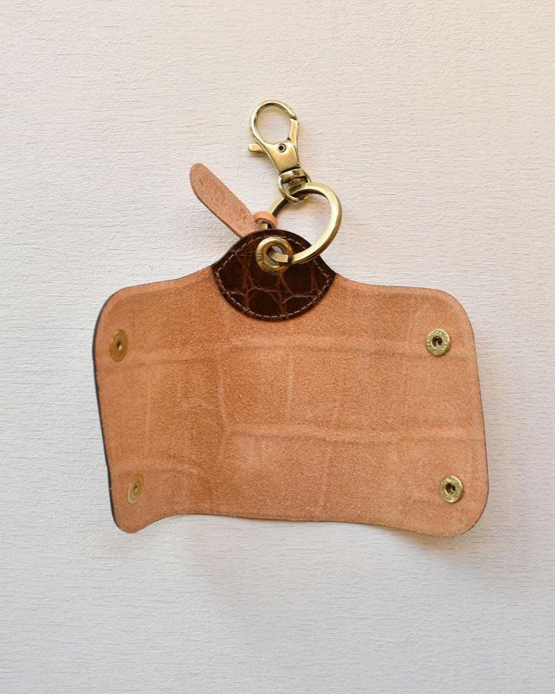 【イルビゾンテ】 クロコエンボスドレザー キーケース 5432409350