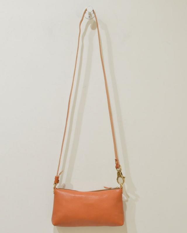 【イルビゾンテ】ショルダーバッグ 5442302111