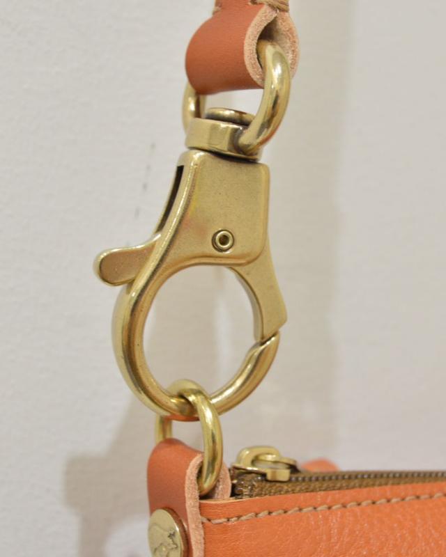 【イルビゾンテ】ショルダーバッグ 5442302111