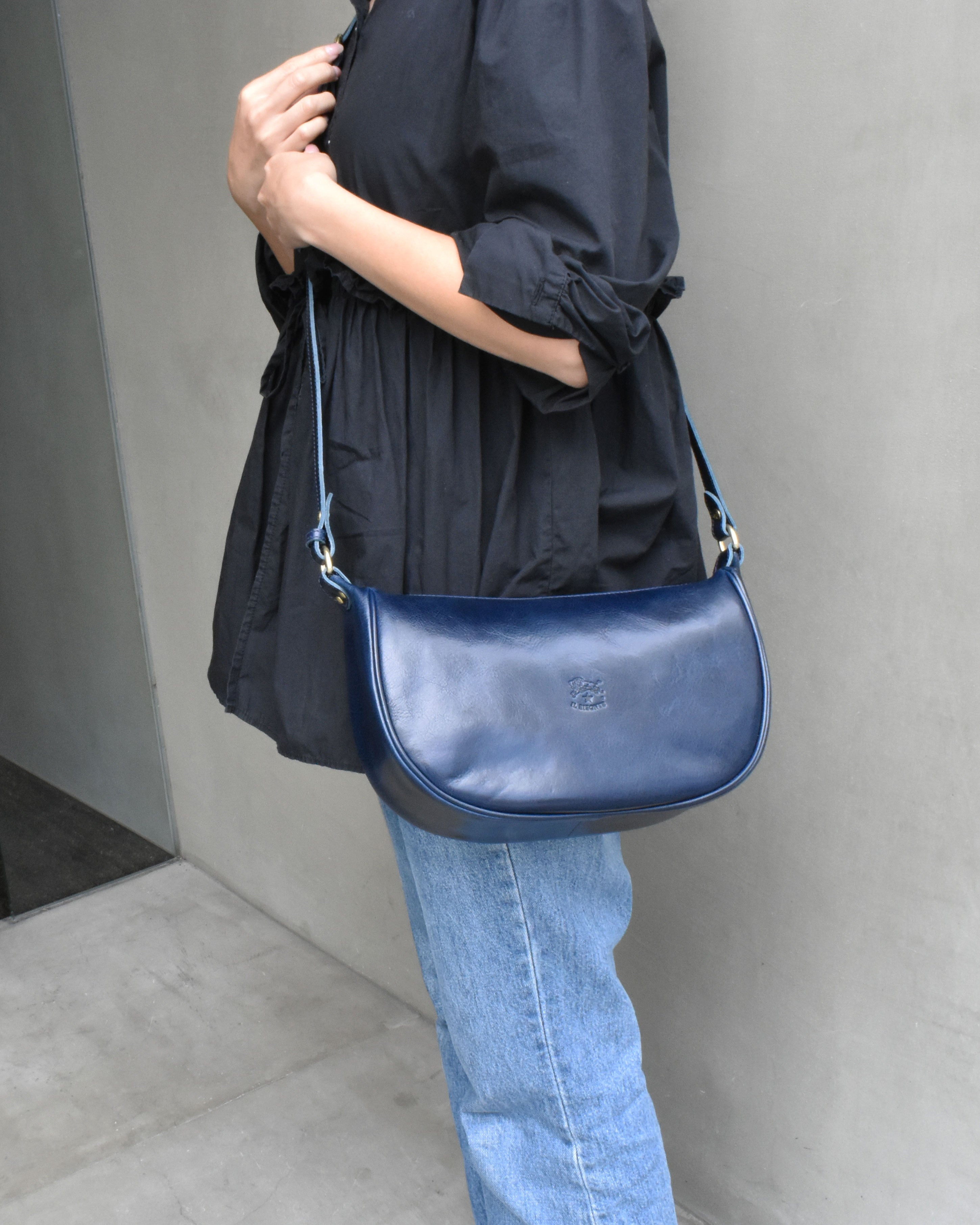 【イルビゾンテ】アンティークレザー ショルダーバッグ 54252308211