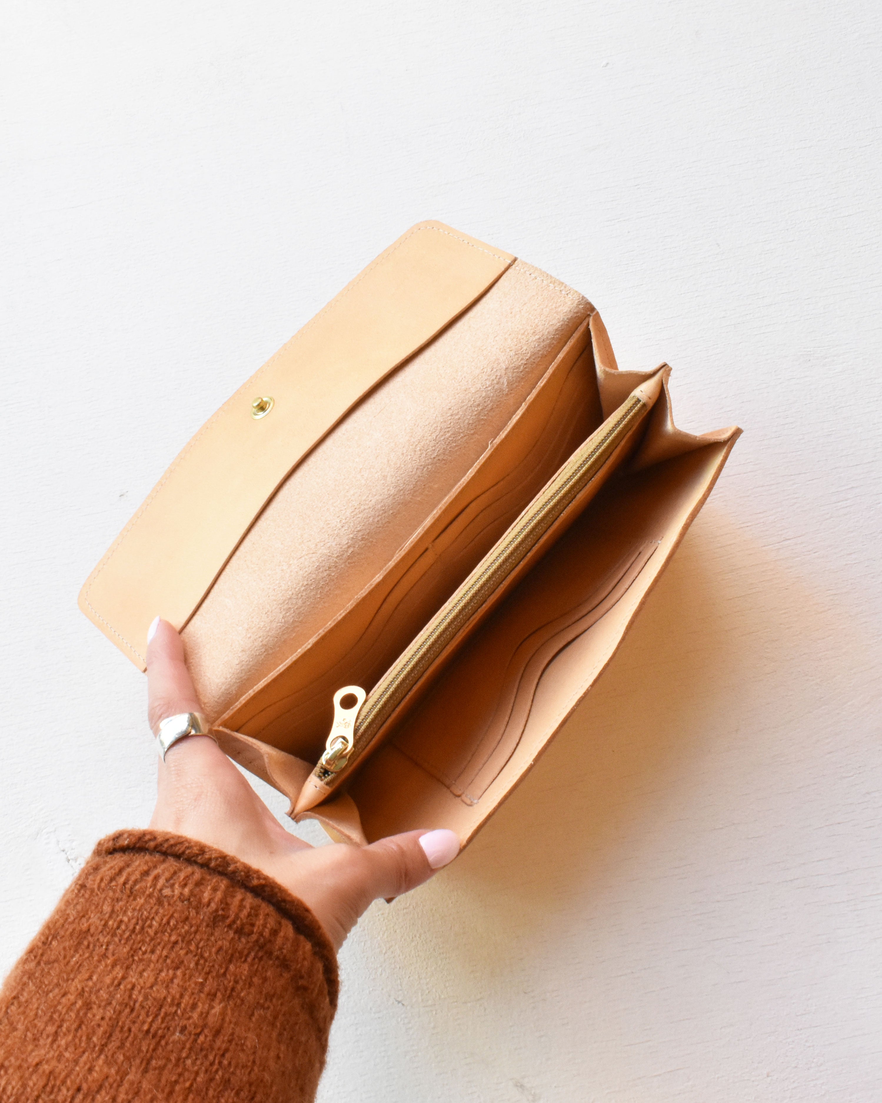 【イルビゾンテ】オールド ロゴ パッチ コレクション ロングウォレット 54252309640