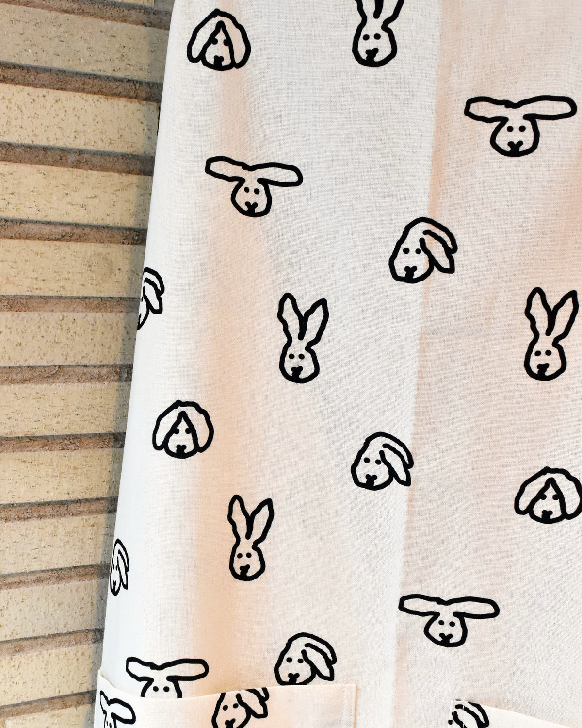 WARMGREY TAIL(ウォームグレーテール)/ BUNNY BUNNY APRON IVORY【バーンストア】