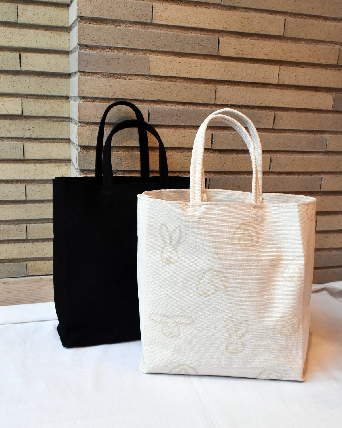 WARMGREY TAIL(ウォームグレーテール)/ BUNNY BUNNY SHOPPER BAG - IVORY【バーンストア】