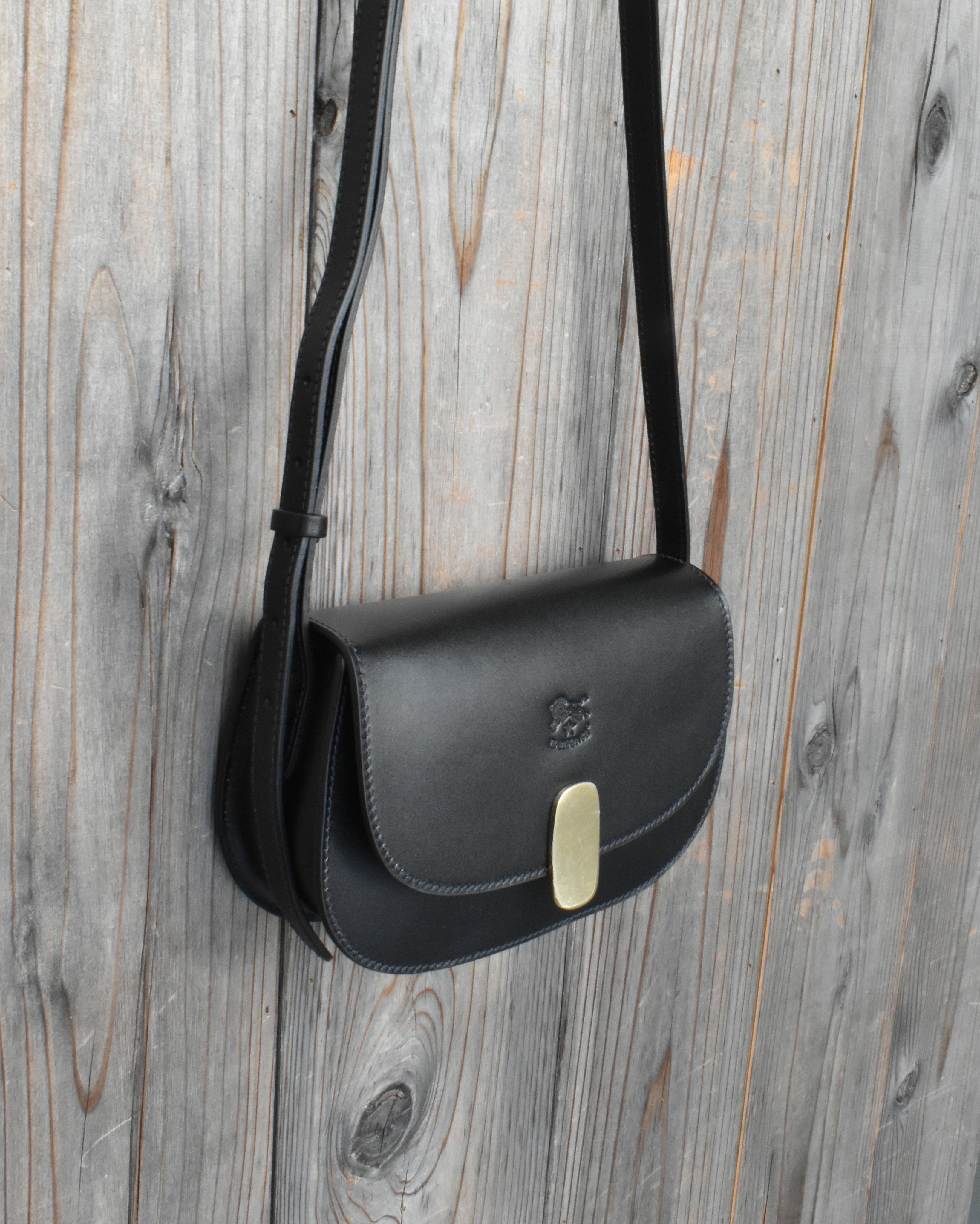 【イルビゾンテ】スムースレザー クロスボディバッグ 54252305411