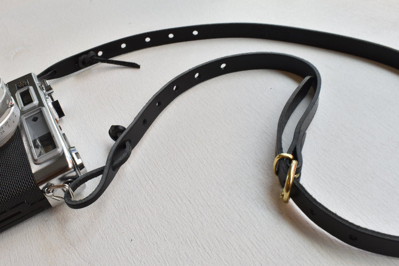 【イルビゾンテ】 カメラストラップ 5442404290