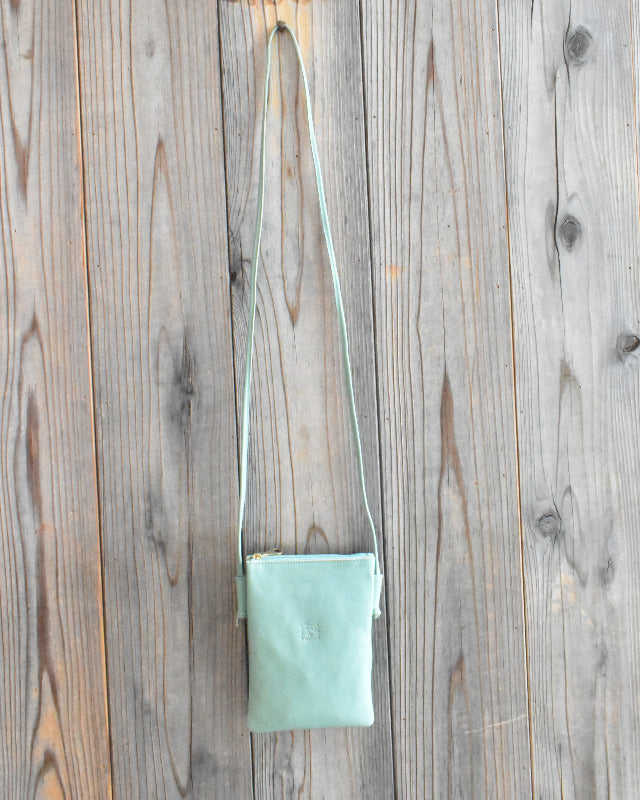 【イルビゾンテ】カラーレザー クロスボディバッグ 54262302211