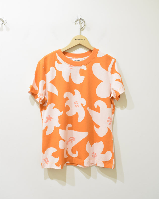【マリメッコ】Heleys Villinarsissi Tシャツ 52253594212