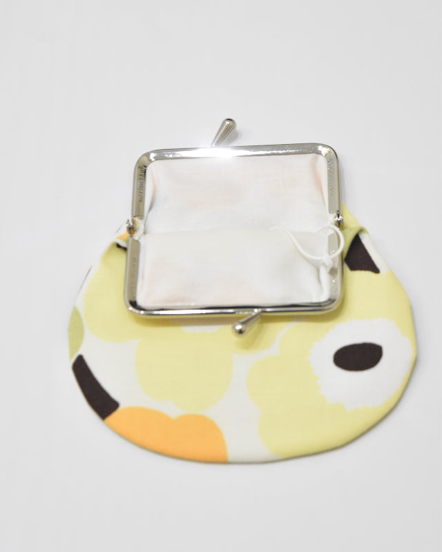 【マリメッコ】アジア限定 Pieni Kukkaro Mini Unikko がま口ポーチ 52259474641