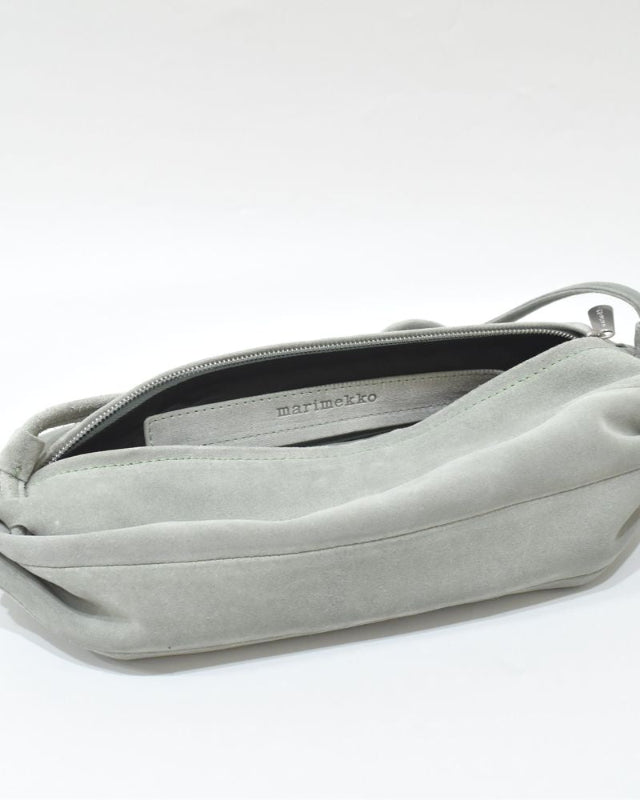 【マリメッコ】Karla Suede ショルダーバッグ 52253293752