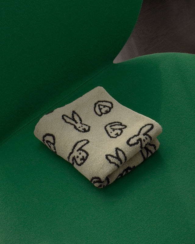 【バーンストア】WARMGREY TAIL / BUNNY BUNNY FACE TOWEL - CREAM