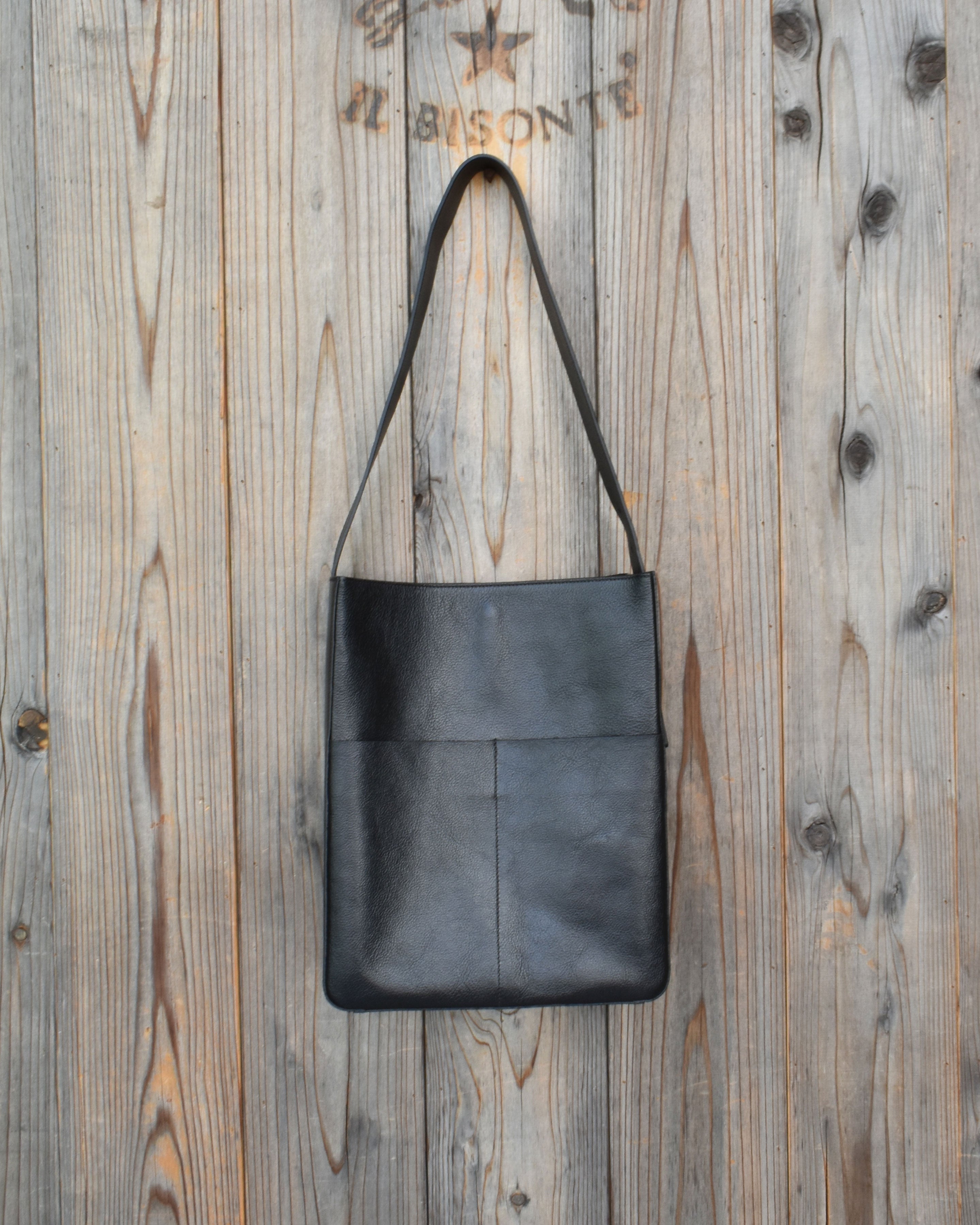 【イルビゾンテ】ショルダーバッグ 54252300310