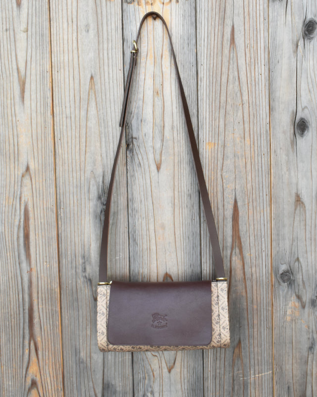 【イルビゾンテ】モノグラム プリント レザー クロスボディバッグ 54262305320