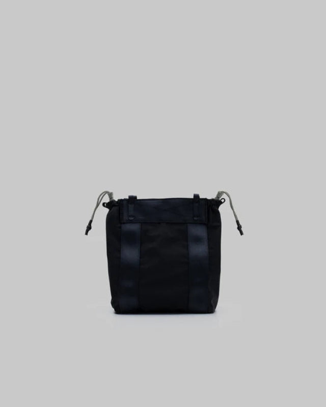 topologie / Summit Tote Small【バッグ単体】(Black/TechSateen)