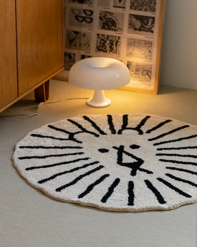 WARMGREY TAIL(ウォームグレーテール)/ LION RUG - BLACK LINE ON IVORY (ø100cm)【バーンストア】