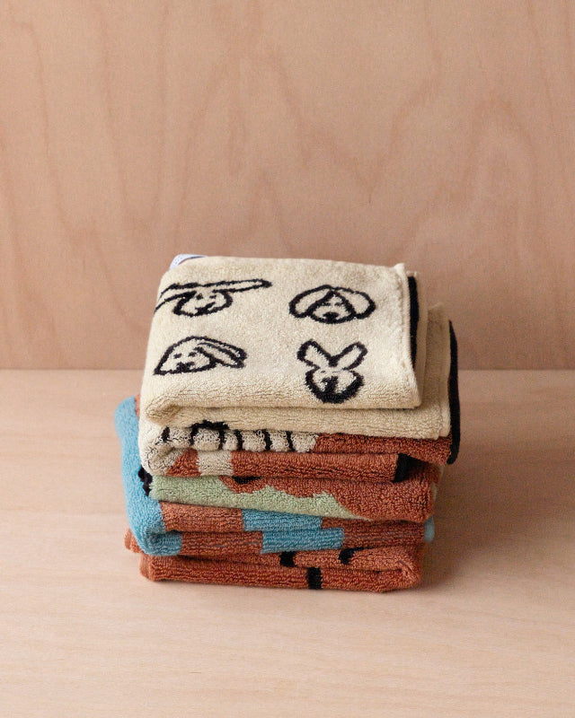 【バーンストア】WARMGREY TAIL / BUNNY BUNNY HAND TOWEL - CREAM