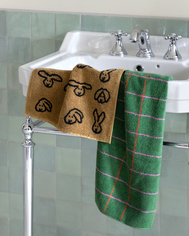 【バーンストア】WARMGREY TAIL / BUNNY BUNNY HAND TOWEL - BROWN