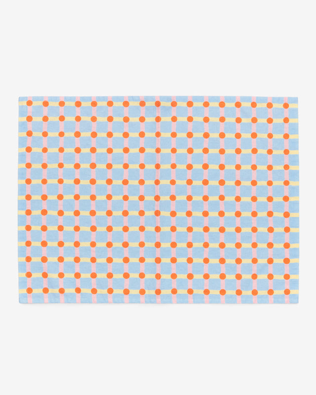 【バーンストア】WARMGREY TAIL / DOT CHECK KITCHEN CLOTH -STRAWBERRY ON LIGHT BLUE キッチンクロス